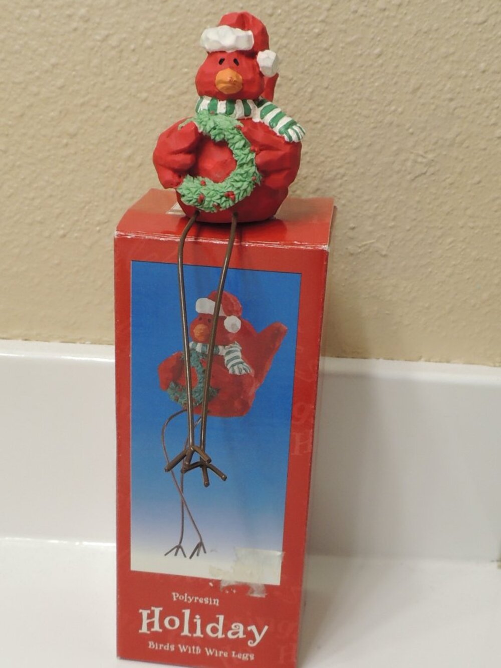 shelf sitting Christmas bird with wire legs